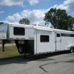 Trail Rider Bronco 10 Living Quarters Horse Trailer